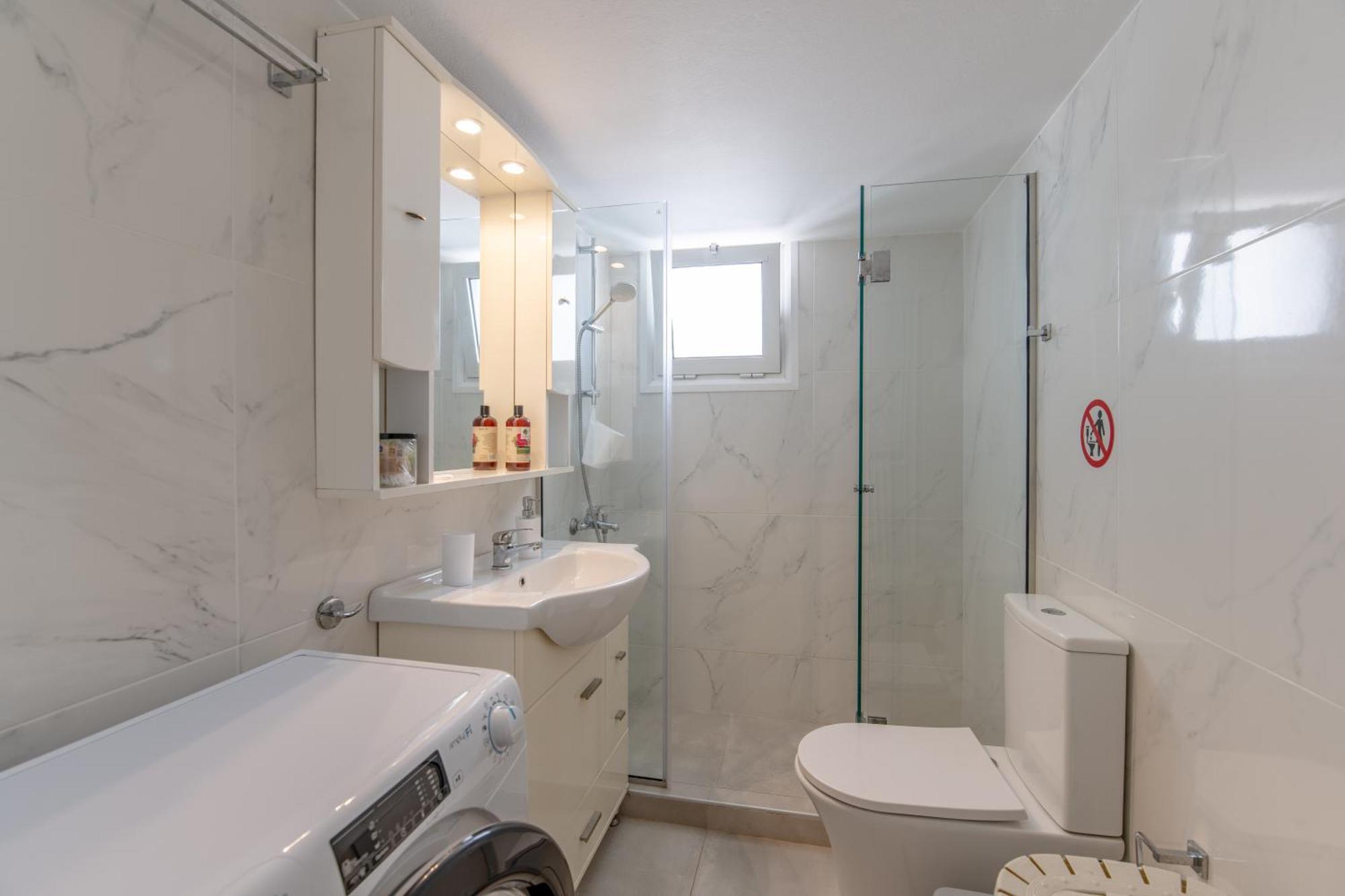 Alimos Marina Sunnyhub Αθήνα