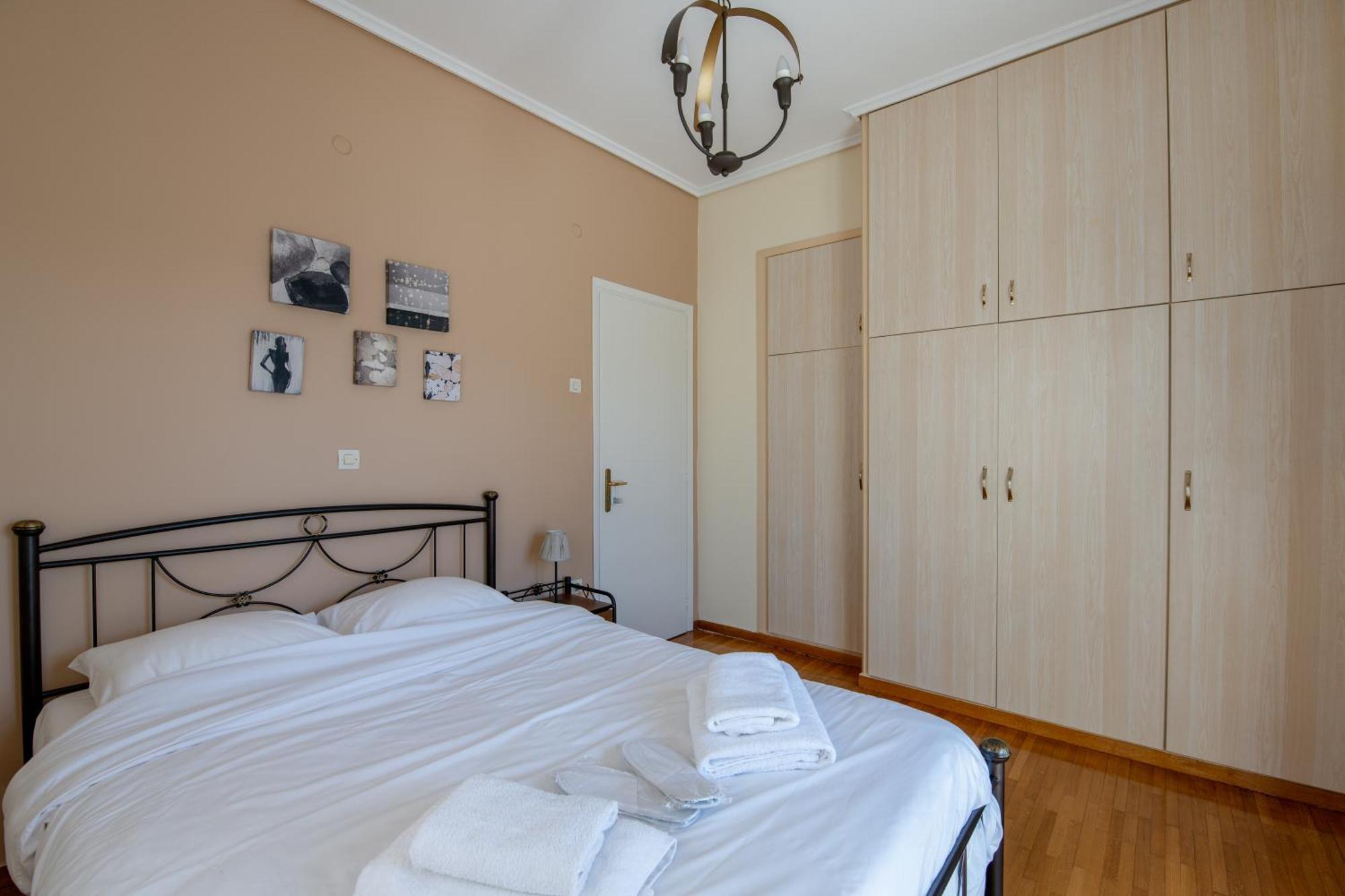 Alimos Marina Sunnyhub * Athens